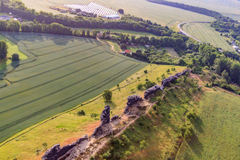 Goethestein au Gegensteine du Teufelsmauer (Köingstein) à le quartier Weddersleben in Thale dans le département Saxe-Anhalt, Allemagne hors des airs