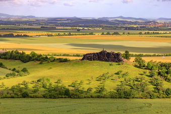 Photographie aérienne de Grand comptoir en pierre/navire en pierre à le quartier Asmusstedt in Ballenstedt dans le département Saxe-Anhalt, Allemagne