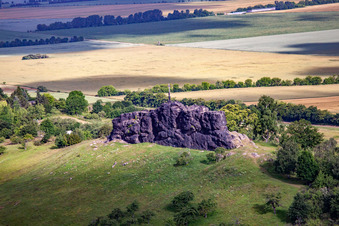 Massif rocheux et paysage de montagne Gegensteine du Teufelsmauer près de Ballenstedt dans le district de Rieder à Ballenstedt dans le département Saxe-Anhalt, Allemagne d'en haut