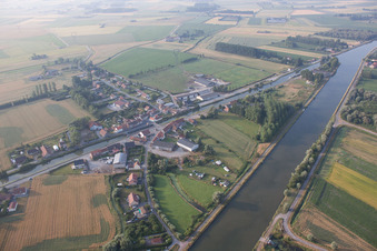 Photographie aérienne de Looberghe dans le département Nord, France