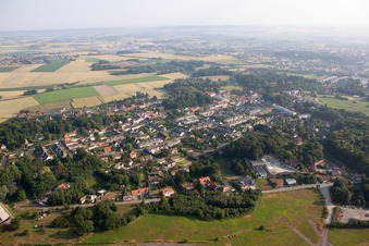 Vue aérienne de Longuenesse dans le département Pas de Calais, France