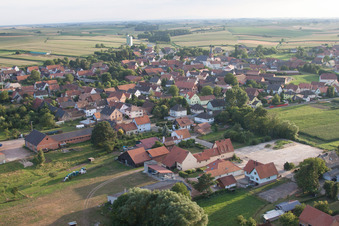Vue d'oiseau de Salmbach dans le département Bas Rhin, France