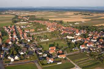 Niederlauterbach dans le département Bas Rhin, France d'en haut