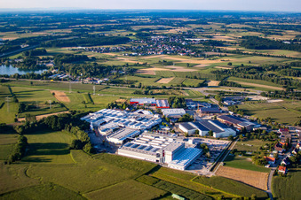 Vue aérienne de Parc industriel avec fischer Power Solutions à le quartier Fautenbach in Achern dans le département Bade-Wurtemberg, Allemagne