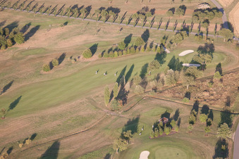 Vue oblique de Club de golf Urloffen à le quartier Urloffen in Appenweier dans le département Bade-Wurtemberg, Allemagne
