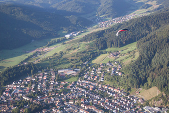 Enregistrement par drone de Haslach im Kinzigtal dans le département Bade-Wurtemberg, Allemagne