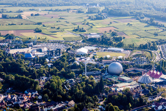 Vue aérienne de Centre de loisirs - Parc d'attractions Europa-Park à Rust dans le département Bade-Wurtemberg, Allemagne