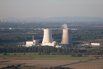 Vue d'oiseau de Centrale nucléaire à Philippsburg dans le département Bade-Wurtemberg, Allemagne