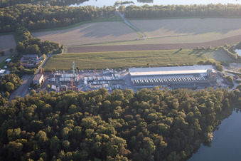 Vue aérienne de Zone commerciale de Schlangenlach à Linkenheim-Hochstetten dans le département Bade-Wurtemberg, Allemagne