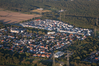 Quartier Leopoldshafen in Eggenstein-Leopoldshafen dans le département Bade-Wurtemberg, Allemagne vue du ciel