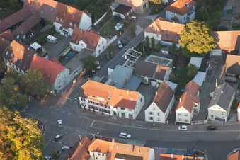Au Lion à le quartier Eggenstein in Eggenstein-Leopoldshafen dans le département Bade-Wurtemberg, Allemagne hors des airs
