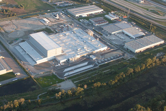Vue oblique de Zone industrielle d'Oberwald à Wörth am Rhein dans le département Rhénanie-Palatinat, Allemagne