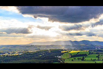 Vue aérienne de Aéroport Schweighofen, approche finale vers 26 à Schweighofen dans le département Rhénanie-Palatinat, Allemagne