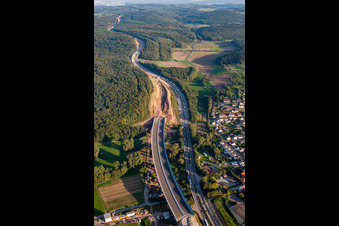 Photographie aérienne de Mütschelbach, chantier de l'A8 à le quartier Nöttingen in Remchingen dans le département Bade-Wurtemberg, Allemagne