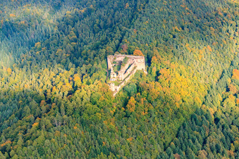 Ruines du château de Neuscharfeneck à Flemlingen dans le département Rhénanie-Palatinat, Allemagne vue d'en haut
