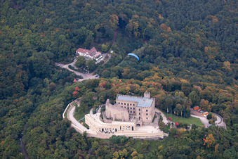 Château de Hambach à le quartier Diedesfeld in Neustadt an der Weinstraße dans le département Rhénanie-Palatinat, Allemagne vue du ciel