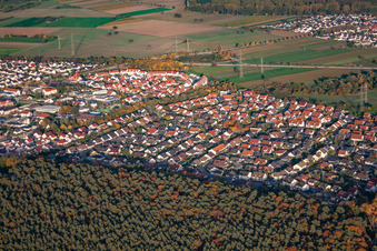 Vue aérienne de Vue de la ville depuis le sud à Rülzheim dans le département Rhénanie-Palatinat, Allemagne