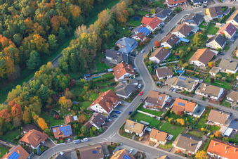 Südring x Pfarrer-Löser-Straße à Rülzheim dans le département Rhénanie-Palatinat, Allemagne vu d'un drone