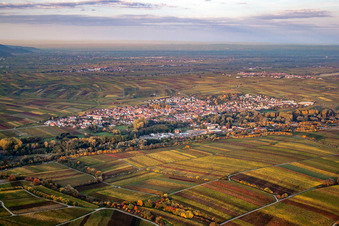 Vue aérienne de Vue de la ville depuis le sud-ouest à le quartier Godramstein in Landau in der Pfalz dans le département Rhénanie-Palatinat, Allemagne