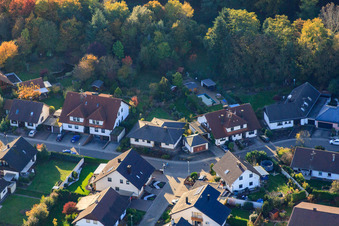 Anneau Sud à Rülzheim dans le département Rhénanie-Palatinat, Allemagne du point de vue du drone