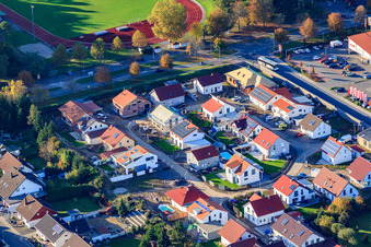 Vue aérienne de Sur la Kastanienallee à Rülzheim dans le département Rhénanie-Palatinat, Allemagne