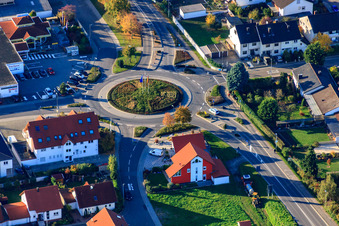 Vue aérienne de Rond-point Kuhardter Straße, Römerstraße, Gutenbergstr à Rülzheim dans le département Rhénanie-Palatinat, Allemagne