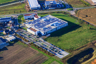 DBK David + Baader GmbH à Rülzheim dans le département Rhénanie-Palatinat, Allemagne du point de vue du drone