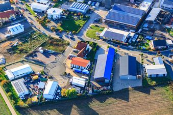 Vue aérienne de Parc industriel Nordring avec EA Schwab - fabrication, assemblage, emballage et Groß Heizung+Sanitär GmbH à Rülzheim dans le département Rhénanie-Palatinat, Allemagne