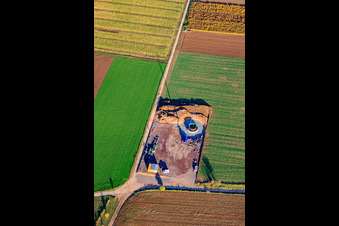 Vue oblique de Fondations d'éoliennes à Offenbach an der Queich dans le département Rhénanie-Palatinat, Allemagne