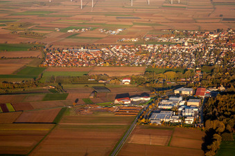 Vue aérienne de Herxheim, Zone industrielle W à Herxheim bei Landau dans le département Rhénanie-Palatinat, Allemagne