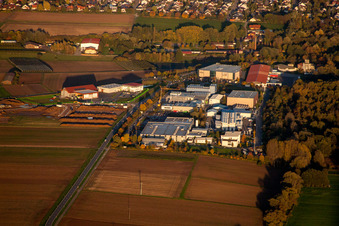 Vue aérienne de Herxheim, Zone industrielle W à Herxheim bei Landau dans le département Rhénanie-Palatinat, Allemagne