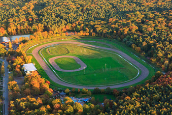 Vue aérienne de Circuit automobile de l'Association de sport automobile de Herxheim à Herxheim bei Landau dans le département Rhénanie-Palatinat, Allemagne