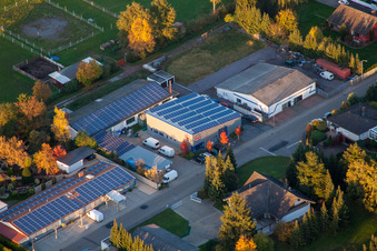 Vue d'oiseau de Herxheim bei Landau dans le département Rhénanie-Palatinat, Allemagne
