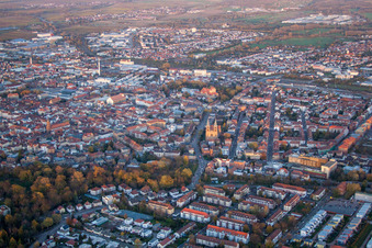 Vue aérienne de Landau in der Pfalz dans le département Rhénanie-Palatinat, Allemagne