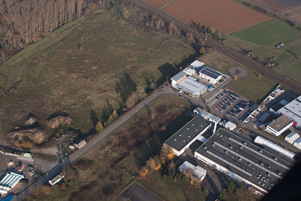 Quartier Neudorf in Graben-Neudorf dans le département Bade-Wurtemberg, Allemagne du point de vue du drone