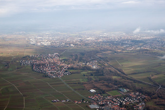 Vue aérienne de De l'ouest à le quartier Godramstein in Landau in der Pfalz dans le département Rhénanie-Palatinat, Allemagne