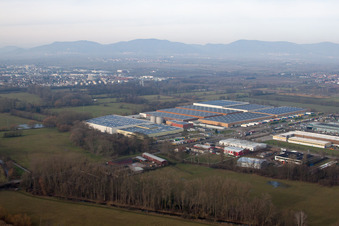 Zone industrielle de Landau-Ost à Landau in der Pfalz dans le département Rhénanie-Palatinat, Allemagne hors des airs