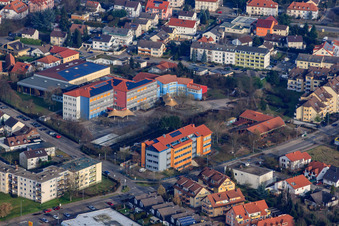 Vue aérienne de Geschwister-Scholl-Realschule plus sur Römerweg à Germersheim dans le département Rhénanie-Palatinat, Allemagne