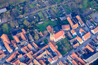 Vue aérienne de Saint-Martin à Steinweiler dans le département Rhénanie-Palatinat, Allemagne