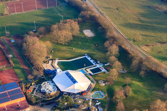 Vue aérienne de Salle d'événements à Cuppamare à Kuppenheim dans le département Bade-Wurtemberg, Allemagne