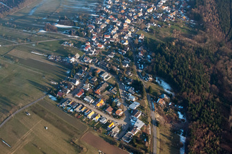 Vue oblique de Du nord-ouest à le quartier Freiolsheim in Gaggenau dans le département Bade-Wurtemberg, Allemagne