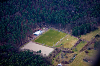 Photographie aérienne de Terrain de sport SV à le quartier Gossersweiler in Gossersweiler-Stein dans le département Rhénanie-Palatinat, Allemagne