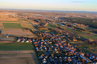 Photographie aérienne de Vue du village en hiver depuis l'ouest à Herxheimweyher dans le département Rhénanie-Palatinat, Allemagne
