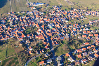 Weinstr à Oberotterbach dans le département Rhénanie-Palatinat, Allemagne d'en haut