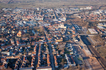 Vue d'oiseau de Landau in der Pfalz dans le département Rhénanie-Palatinat, Allemagne