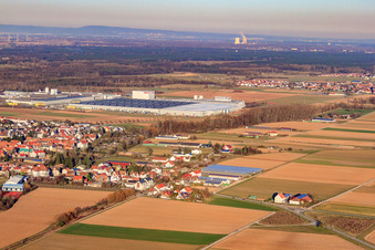 Vue oblique de Zone industrielle Interpark vue du sud-ouest en hiver à Offenbach an der Queich dans le département Rhénanie-Palatinat, Allemagne
