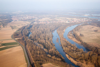 Vue aérienne de Munchhausen dans le département Bas Rhin, France