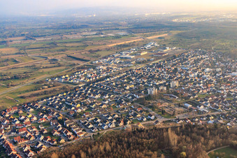 Vue aérienne de Steinäckerstr à Ötigheim dans le département Bade-Wurtemberg, Allemagne