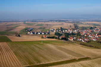 Vue d'oiseau de Seebach dans le département Bas Rhin, France