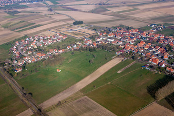 Vue aérienne de Schwabwiller dans le département Bas Rhin, France